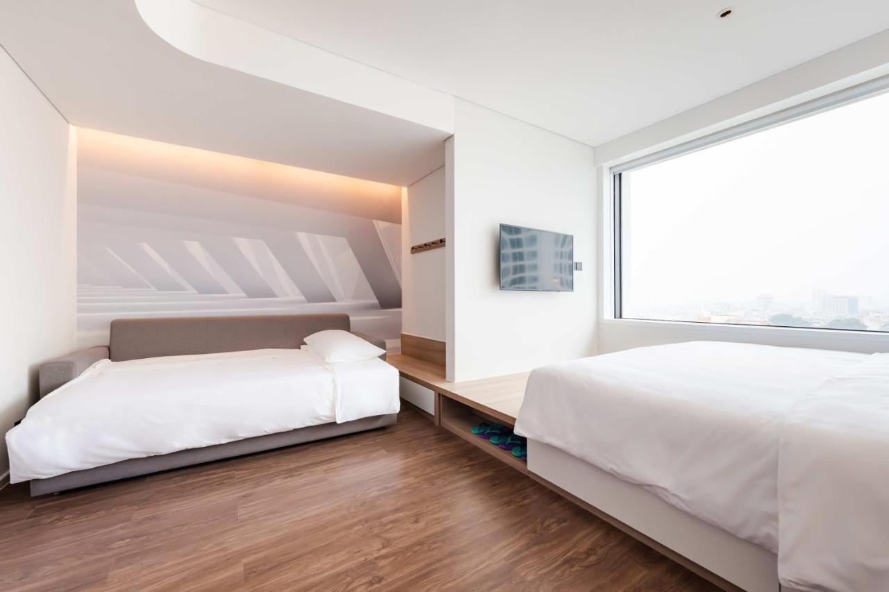 Tru By Hilton Bac Giang City Centre Exterior foto